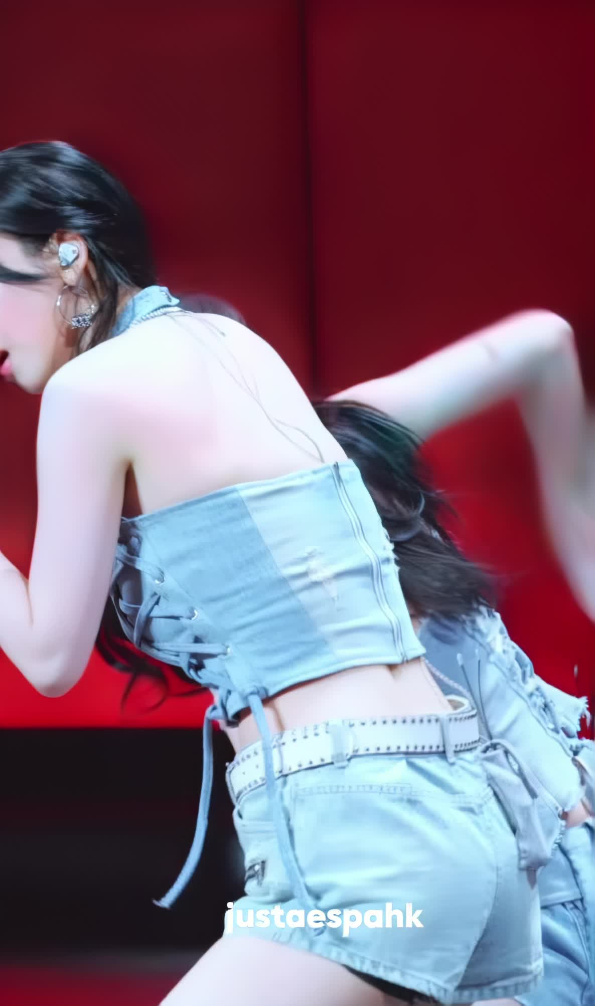 Video 590375 from Karina (æspa / aespa)