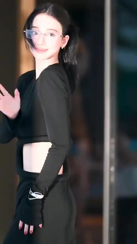 Video 590484 from Karina (æspa / aespa)