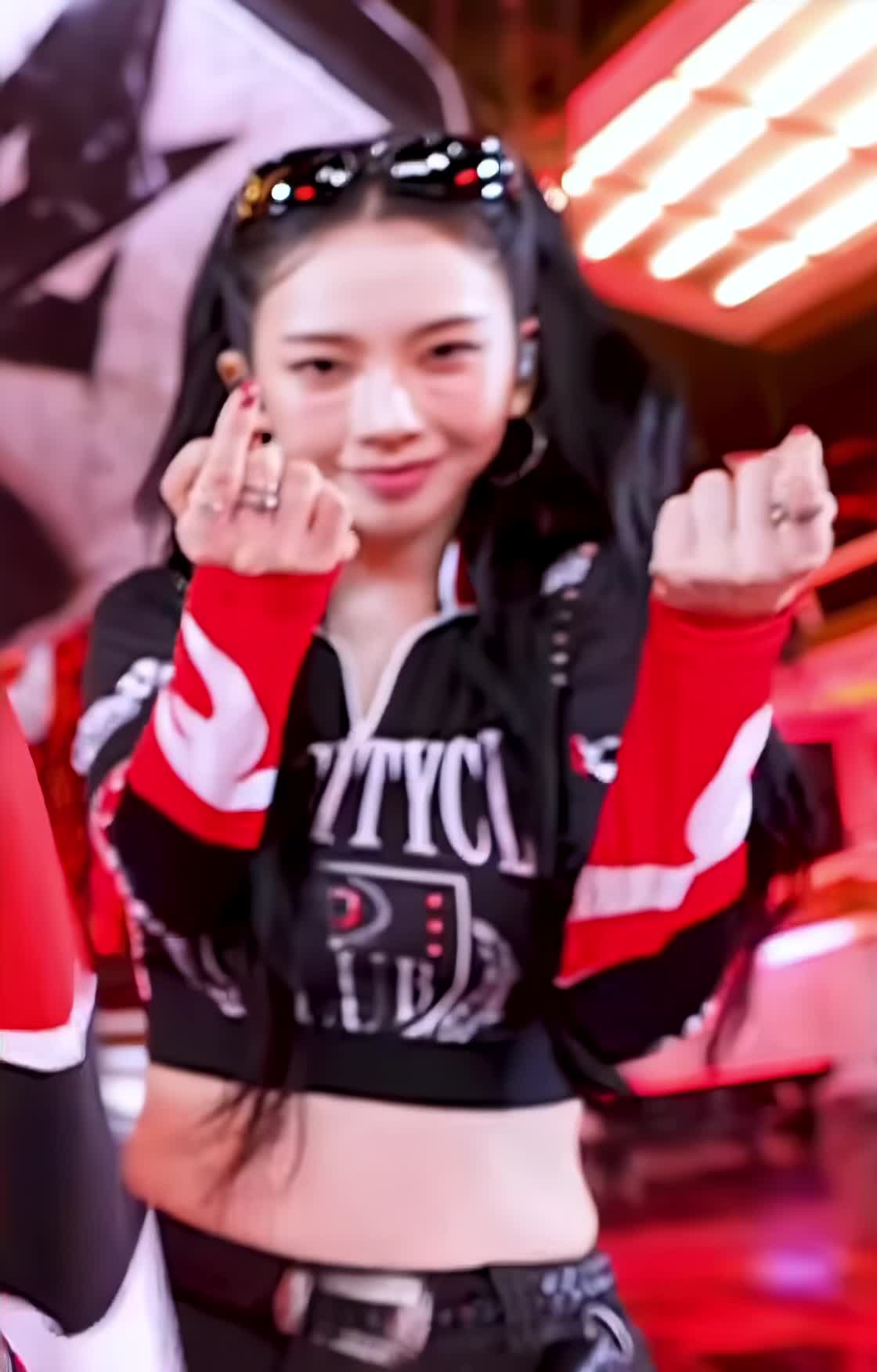 Video 590494 from Karina (æspa / aespa)