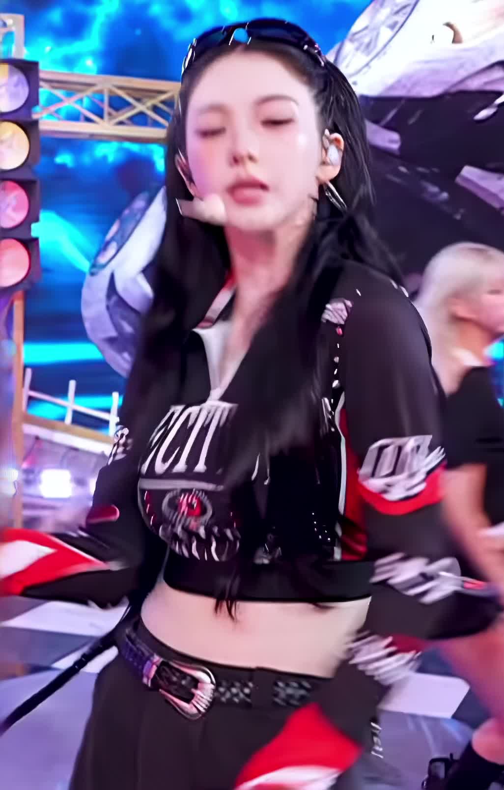 Video 590496 from Karina (æspa / aespa)