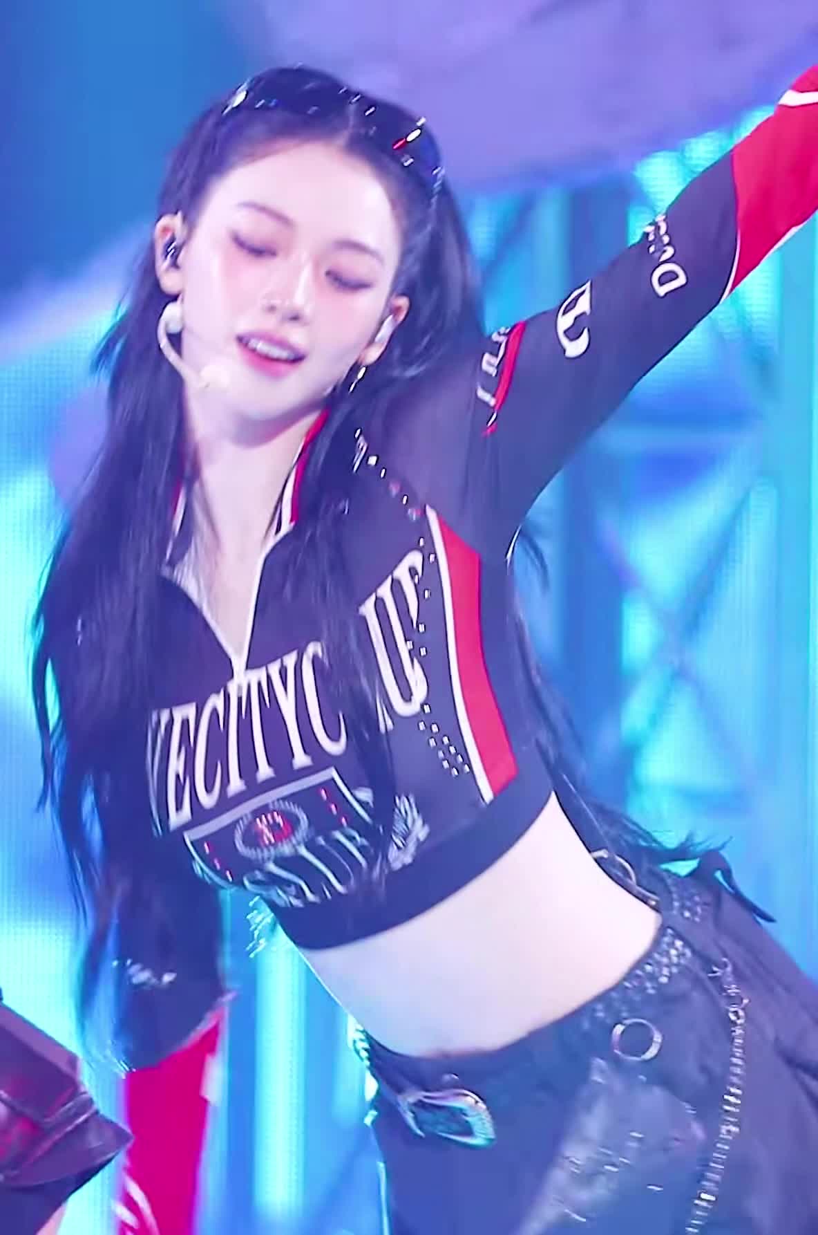 Video 590502 from Karina (æspa / aespa)