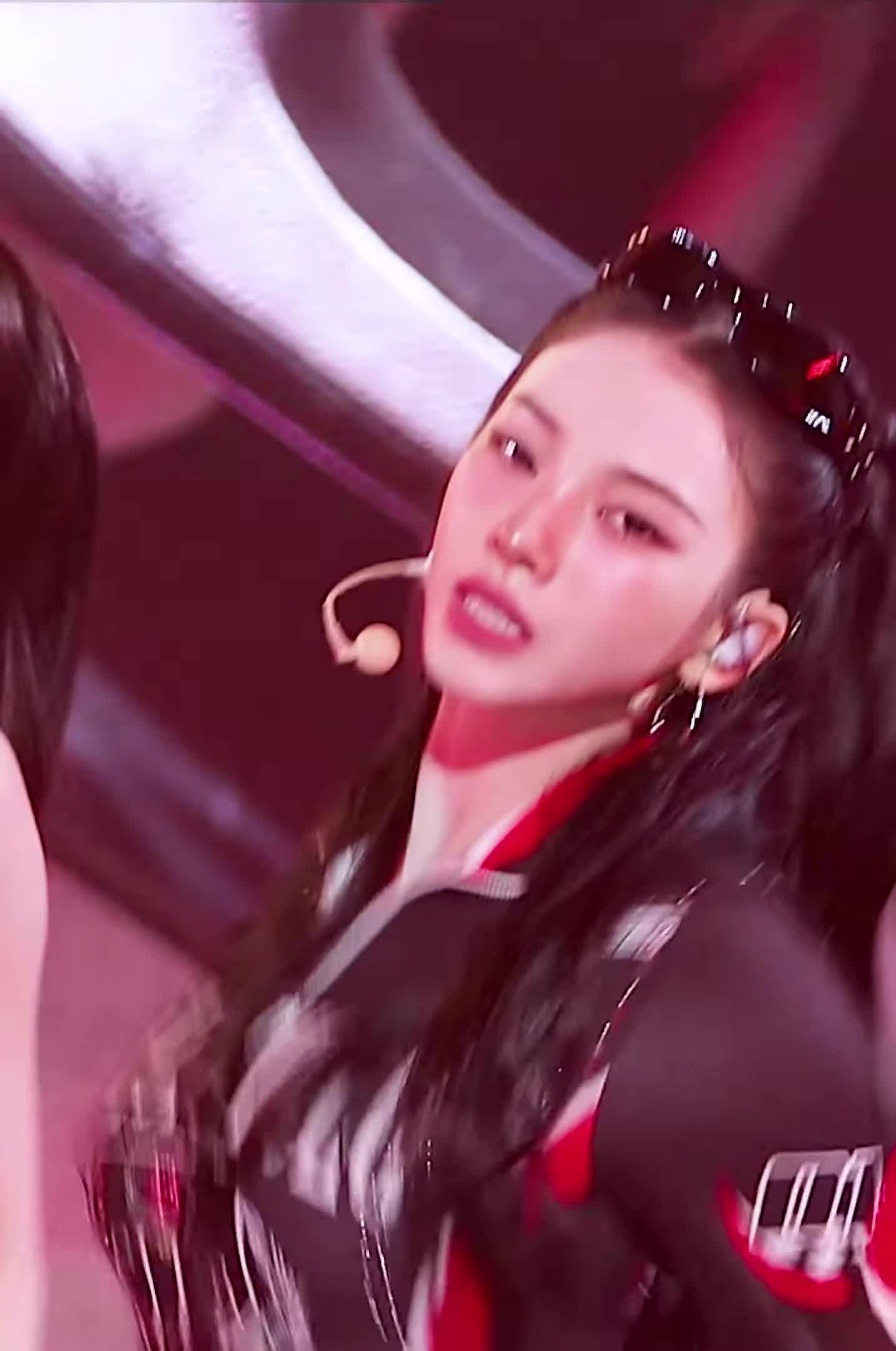 Video 590507 from Karina (æspa / aespa)