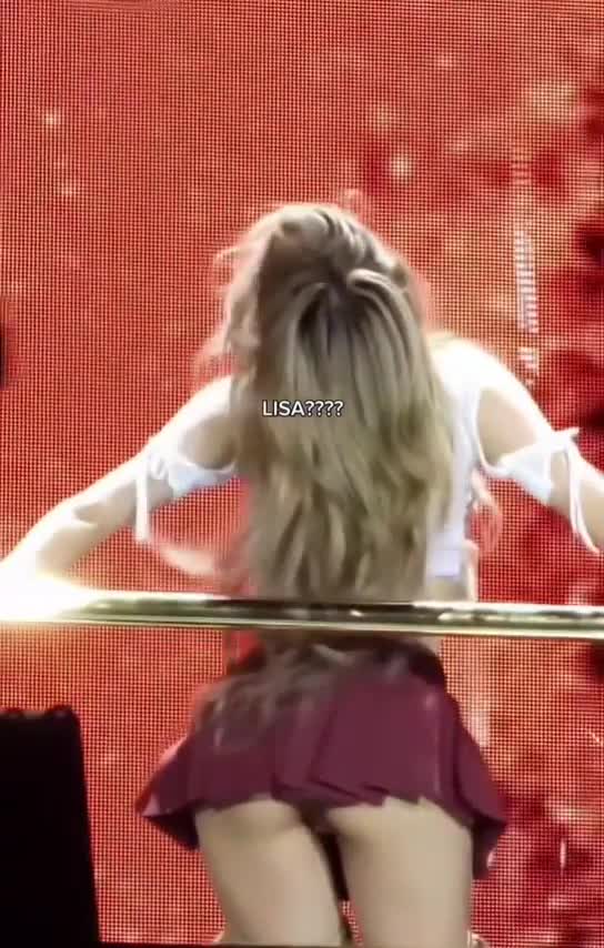 Video 590530 from Lisa | BLΛƆKPIИK (Blackpink)