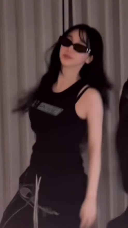 Video 590583 from Karina (æspa / aespa)