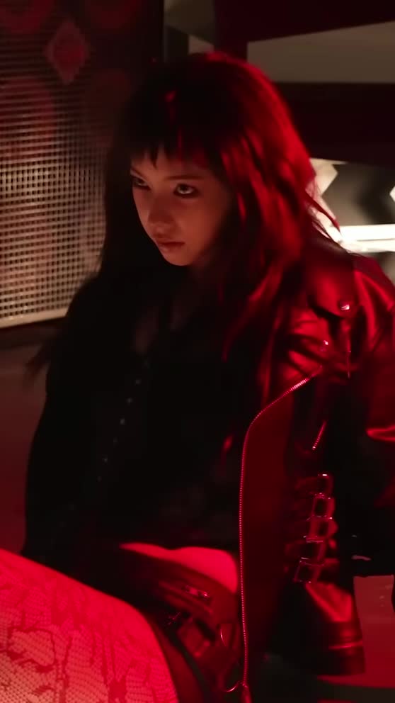 Video 590602 from Karina (æspa / aespa)