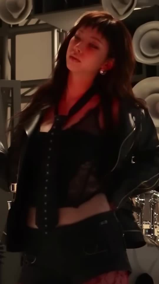 Video 590604 from Karina (æspa / aespa)