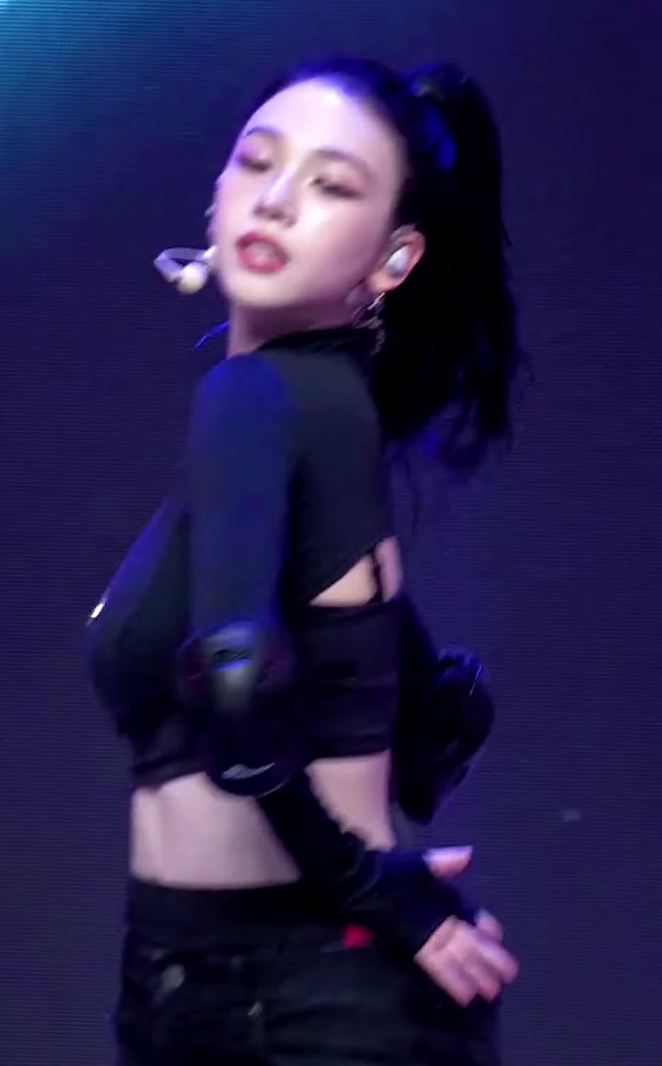 Video 590610 from Karina (æspa / aespa)