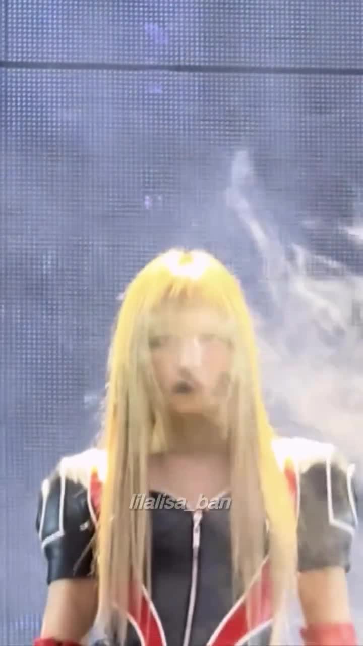 Video 590732 from Lisa | BLΛƆKPIИK (Blackpink)