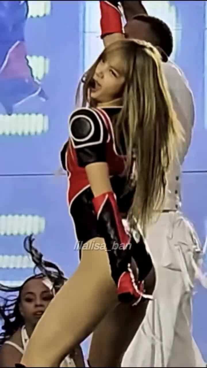 Video 590791 from Lisa | BLΛƆKPIИK (Blackpink)