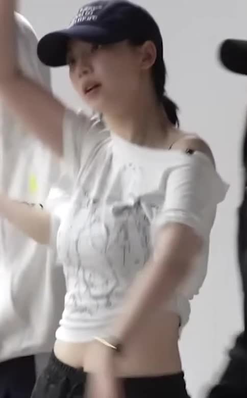 Video 590869 from Karina (æspa / aespa)