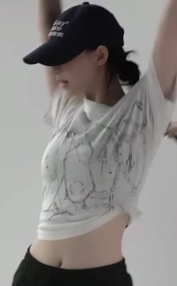 Video 590872 from Karina (æspa / aespa)