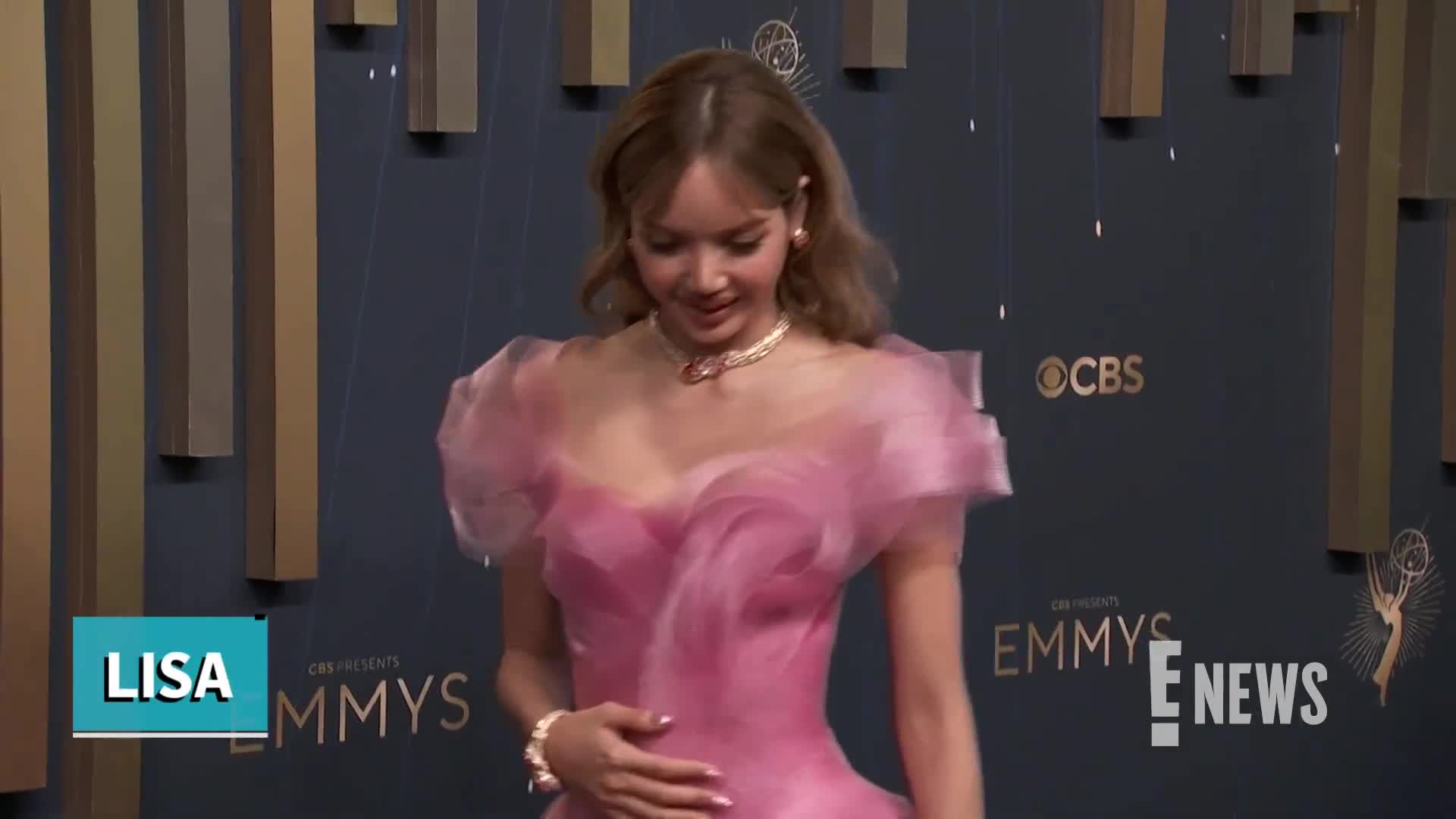 Video 590928 from Lisa | BLΛƆKPIИK (Blackpink)