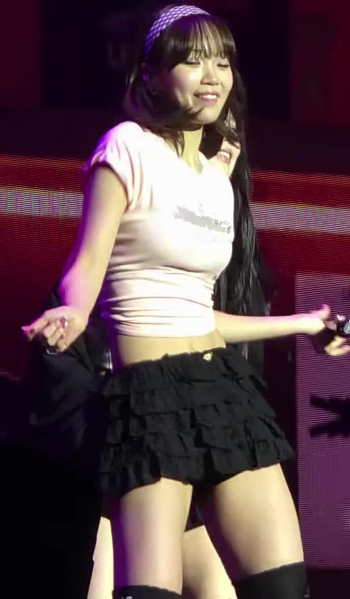 Video 591349 from Kim Chaewon 김채원 [Le Sserafim]