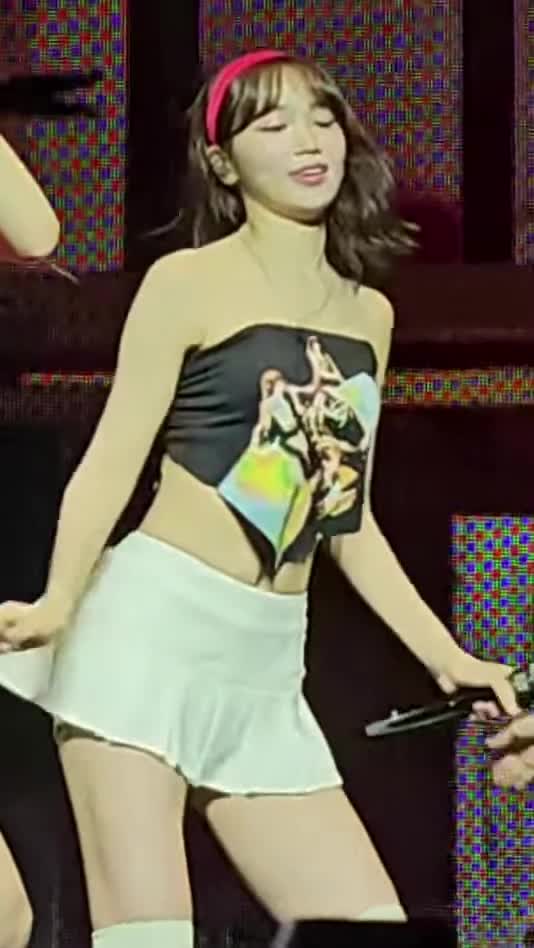 Video 591381 from Kim Chaewon 김채원 [Le Sserafim]