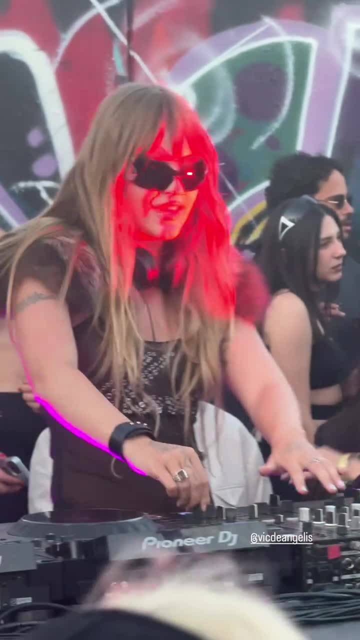 Video 591721 from Victoria De Angelis (Maneskin bassist)