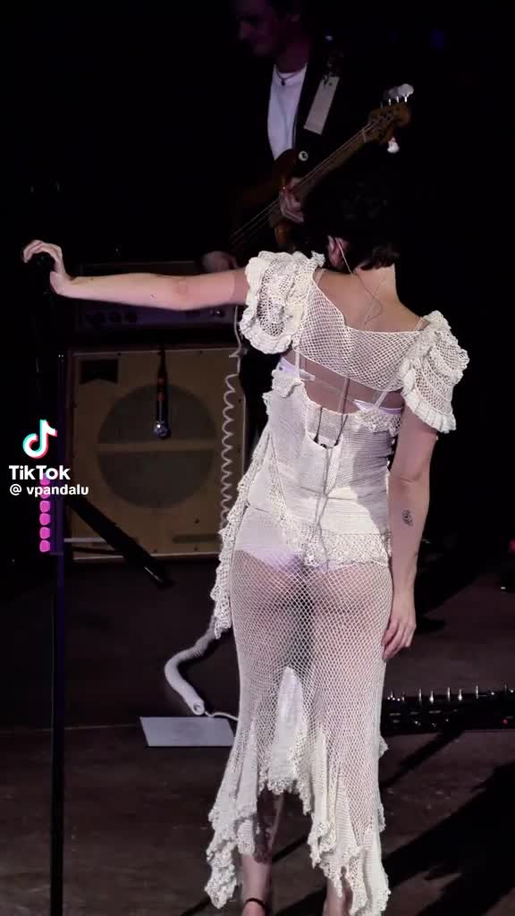 Video 591800 from Gracie Abrams