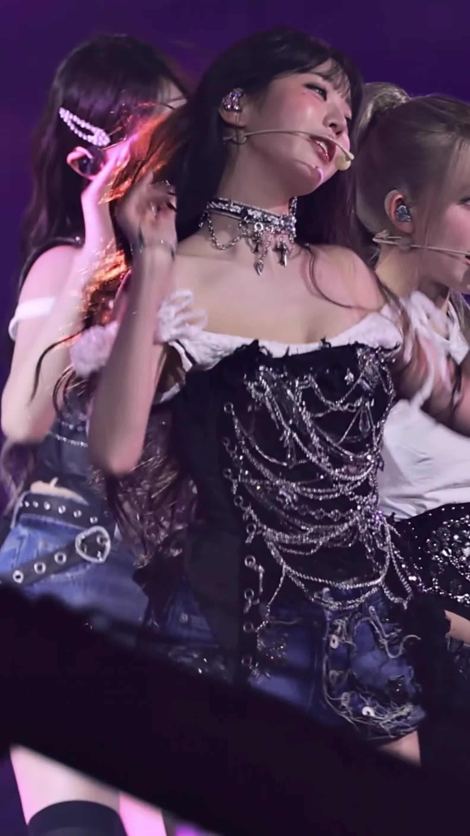 Video 591966 from Jang Won-young / 장원영 WONYOUNG