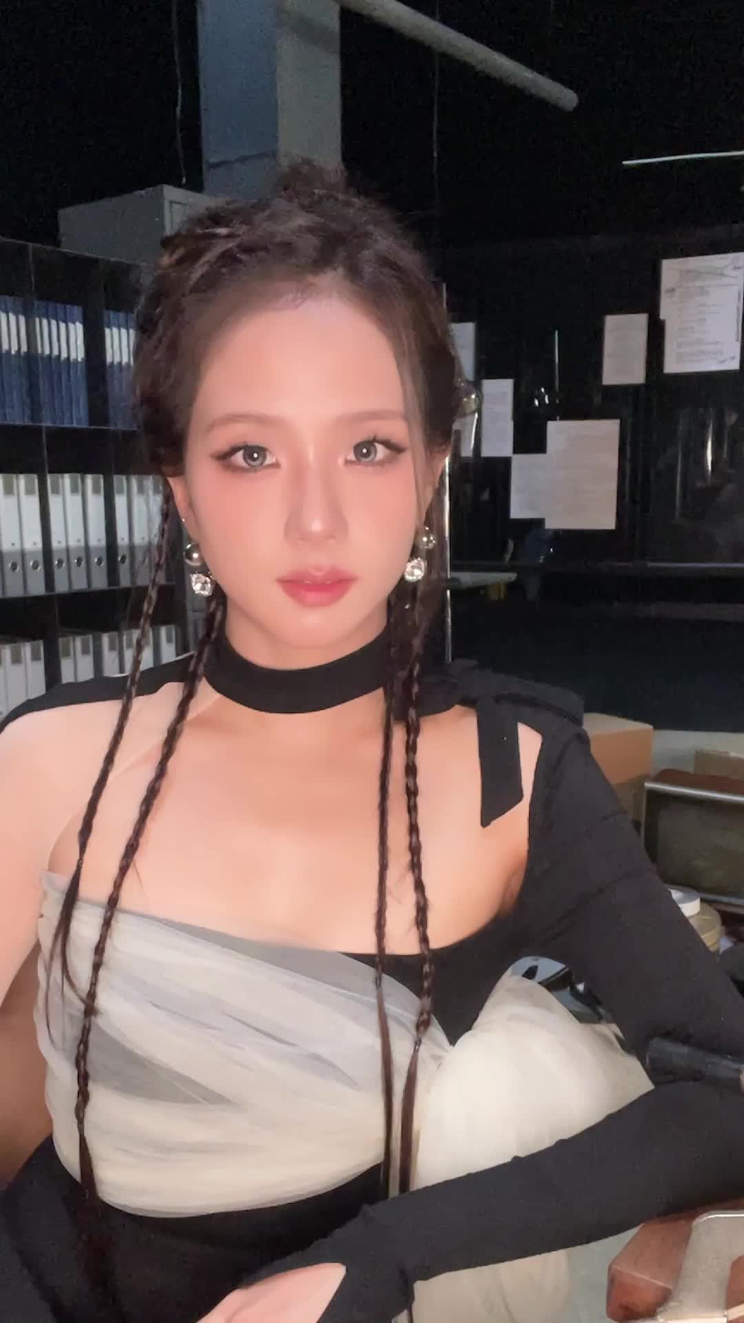 Video 591995 from Jisoo  || - BLΛƆKPIИK ( BLACKPINK )