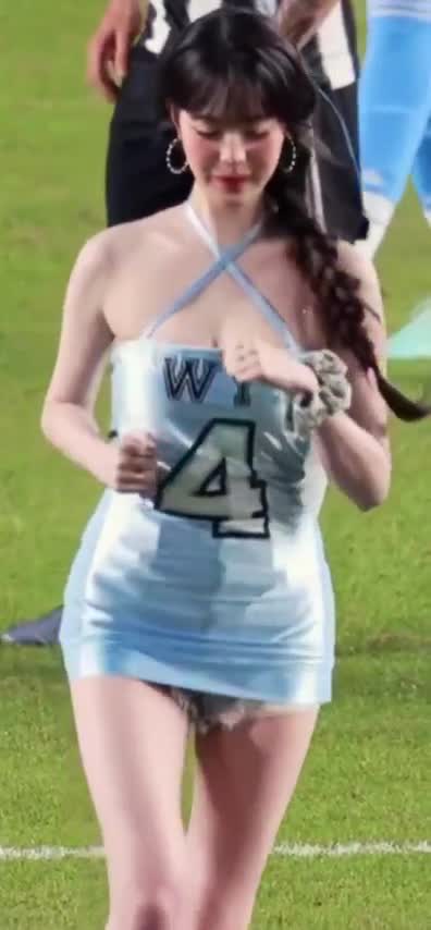 Video 592015 from Jang Won-young / 장원영 WONYOUNG