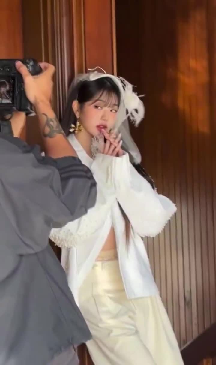 Video 592076 from Jang Won-young / 장원영 WONYOUNG