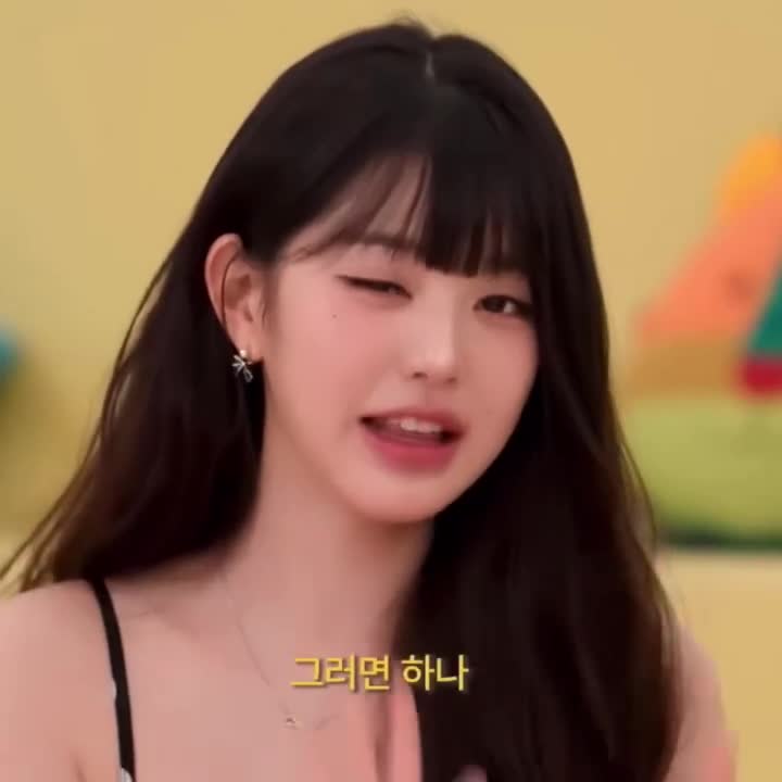 Video 592081 from Jang Won-young / 장원영 WONYOUNG