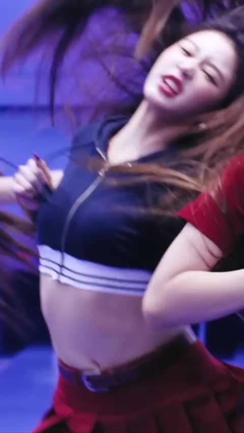 Video 592231 from Jang Won-young / 장원영 WONYOUNG