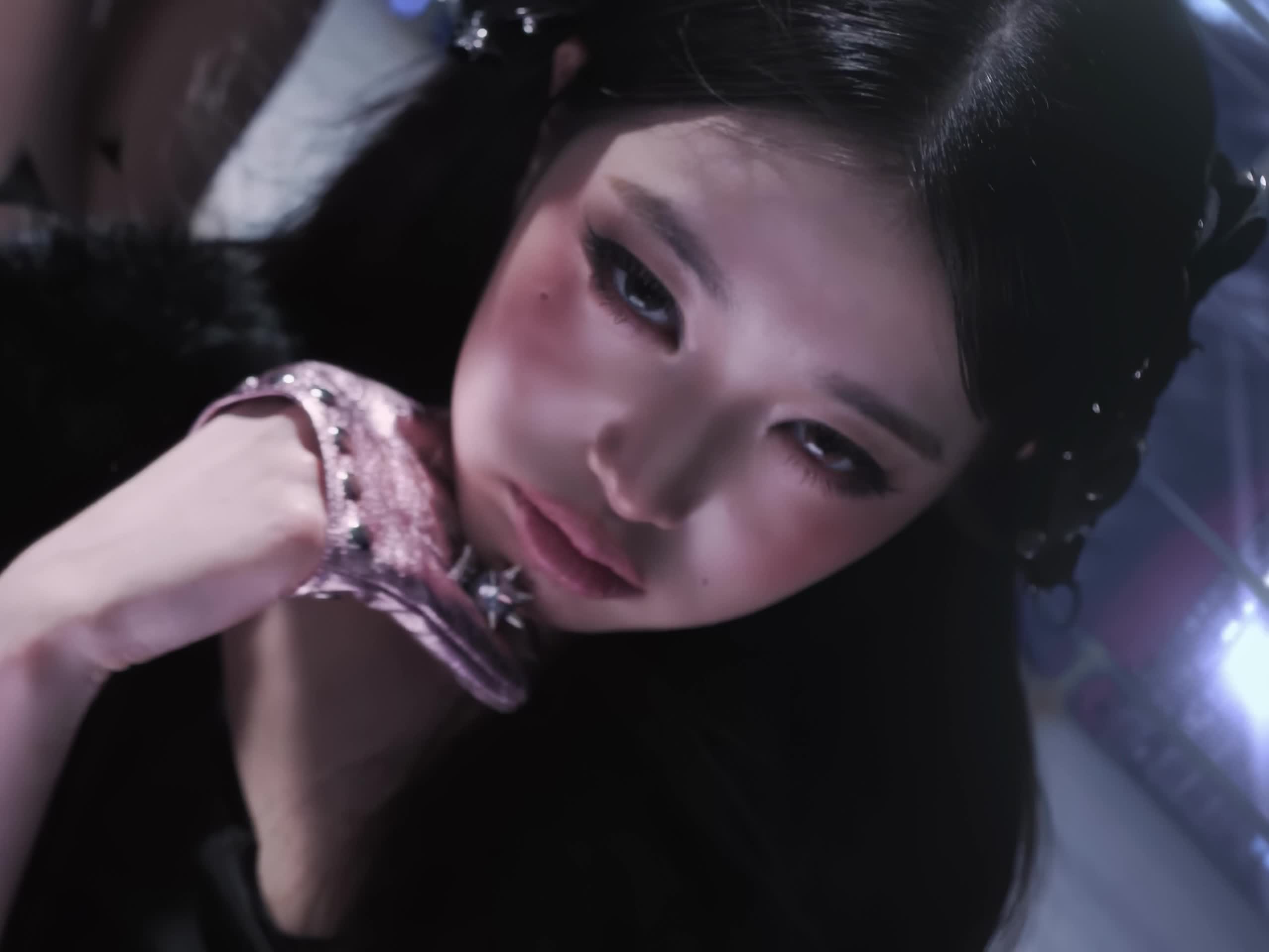 Video 592237 from Jang Won-young / 장원영 WONYOUNG