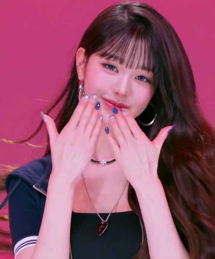 Video 592253 from Jang Won-young / 장원영 WONYOUNG