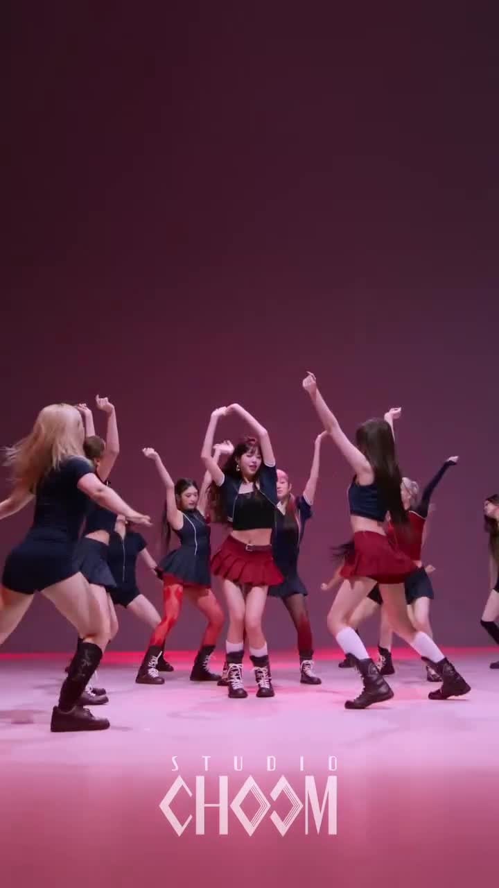 Video 592254 from Jang Won-young / 장원영 WONYOUNG