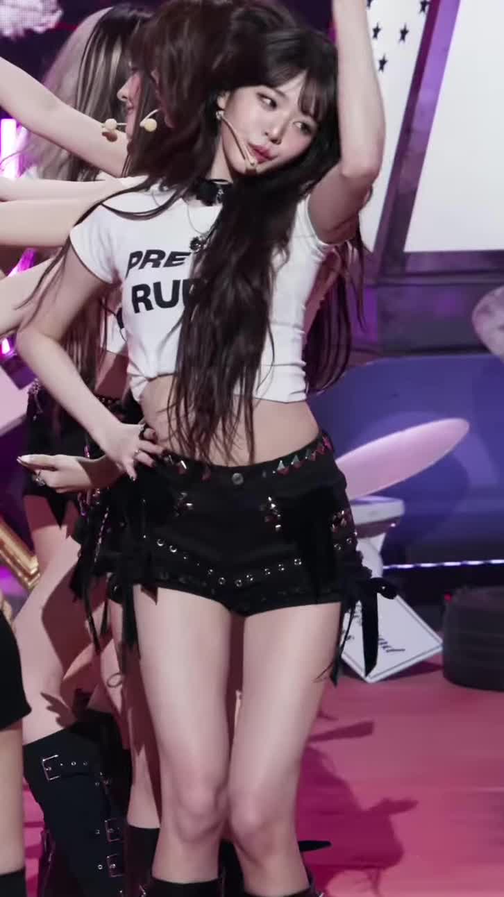 Video 592267 from Jang Won-young / 장원영 WONYOUNG