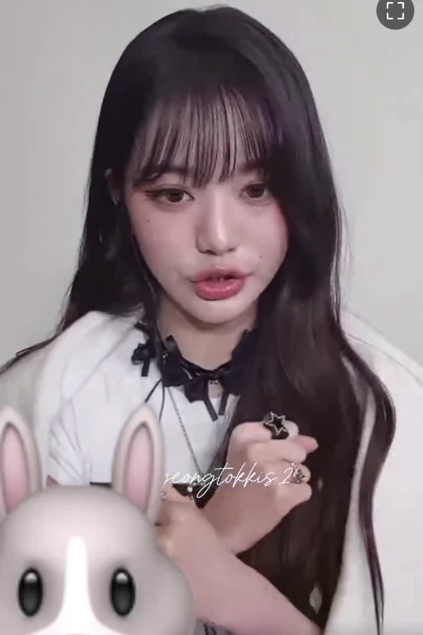 Video 592330 from Jang Won-young / 장원영 WONYOUNG