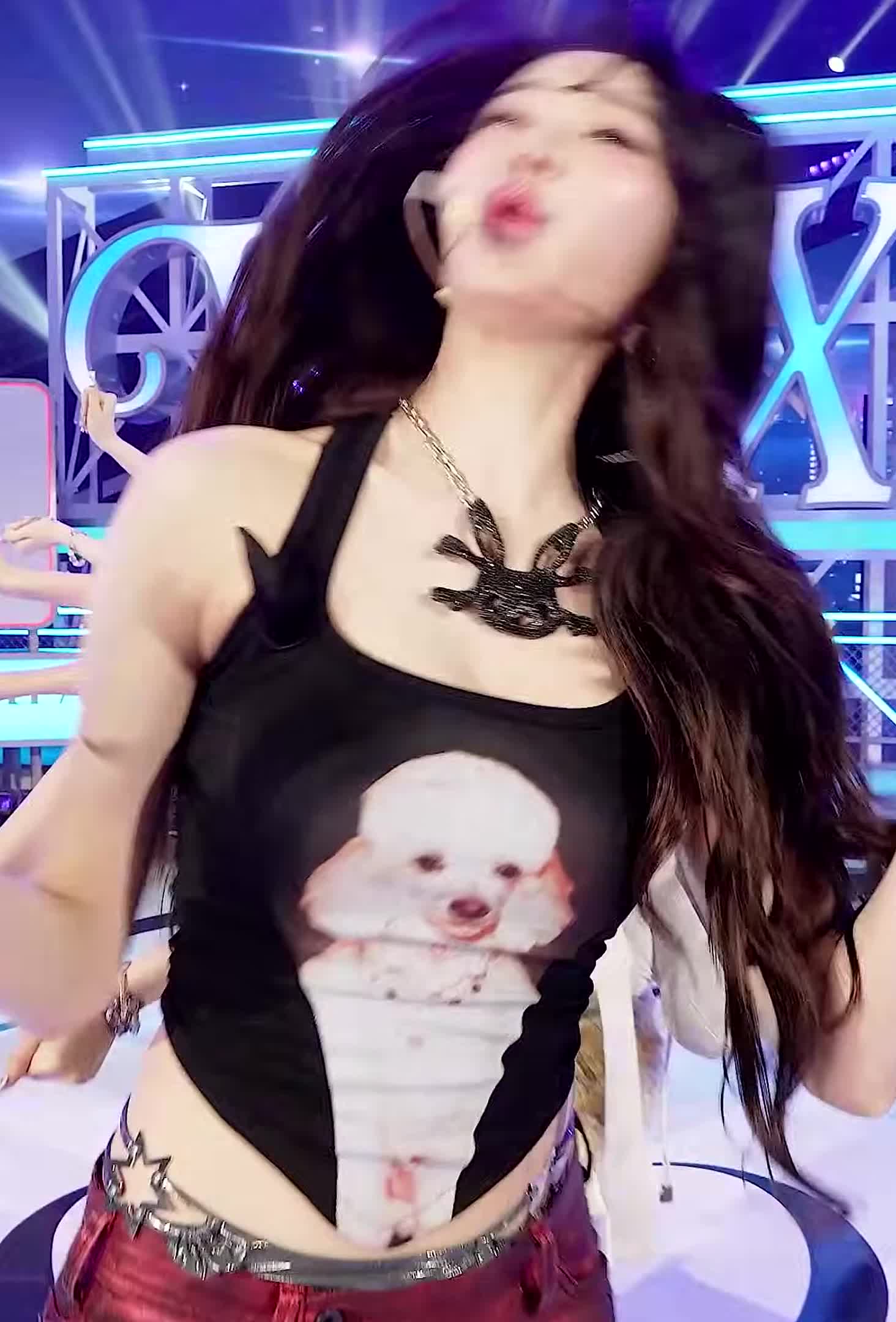 Video 592345 from Jang Won-young / 장원영 WONYOUNG