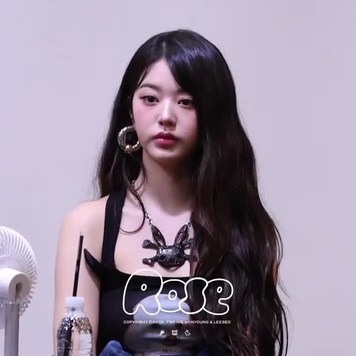 Video 592346 from Jang Won-young / 장원영 WONYOUNG