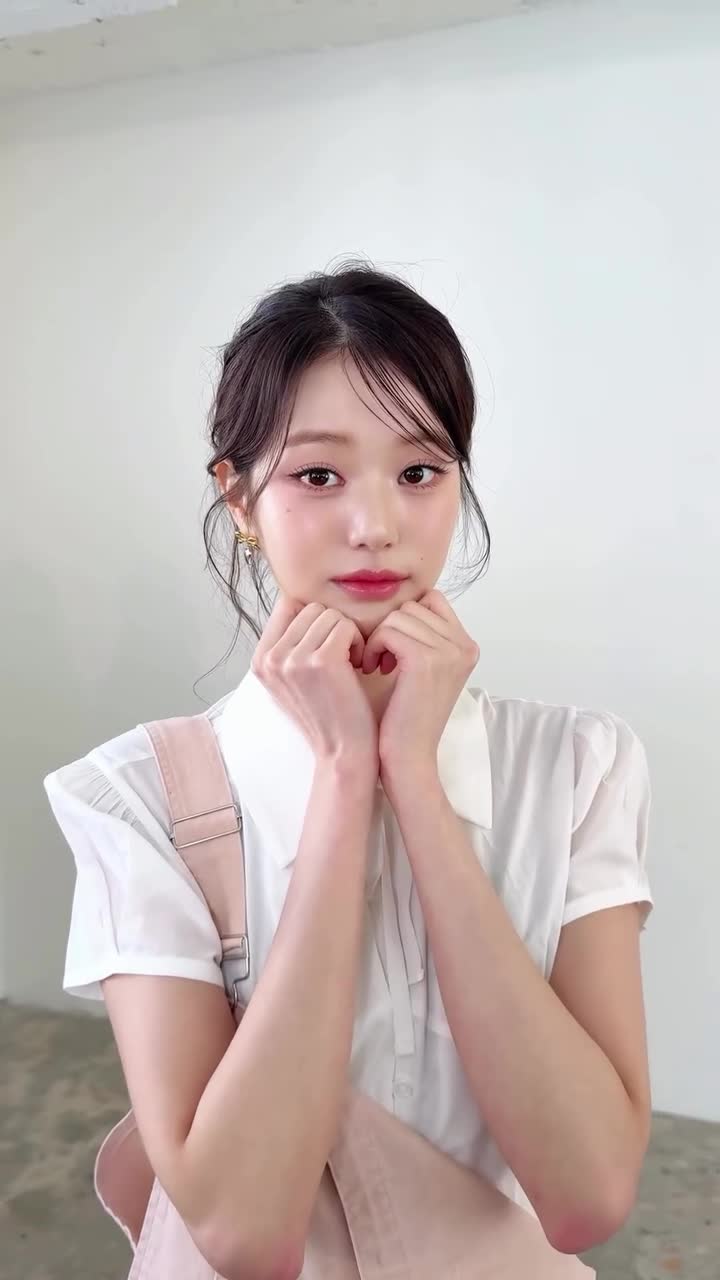 Video 592351 from Jang Won-young / 장원영 WONYOUNG