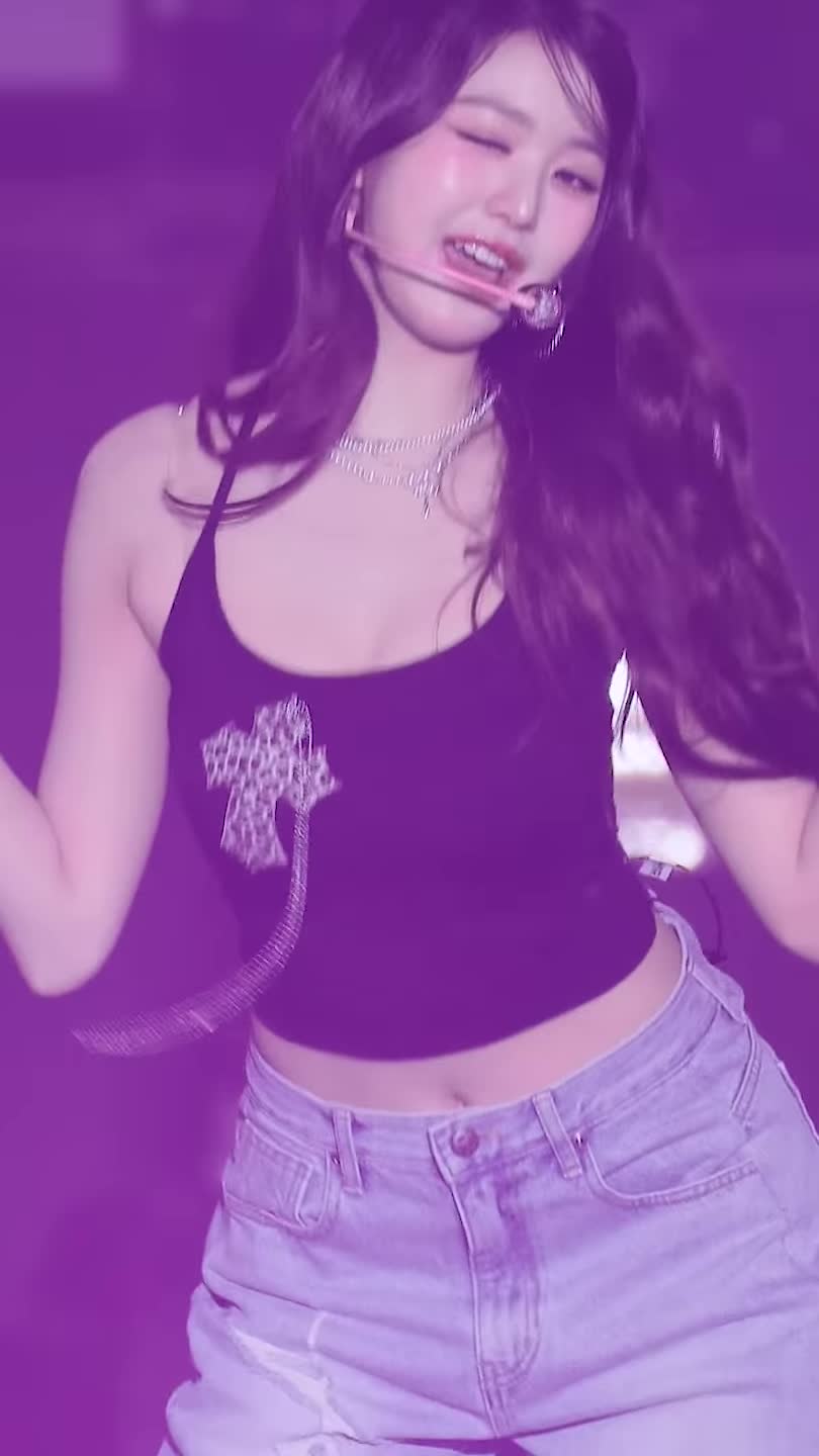 Video 592369 from Jang Won-young / 장원영 WONYOUNG