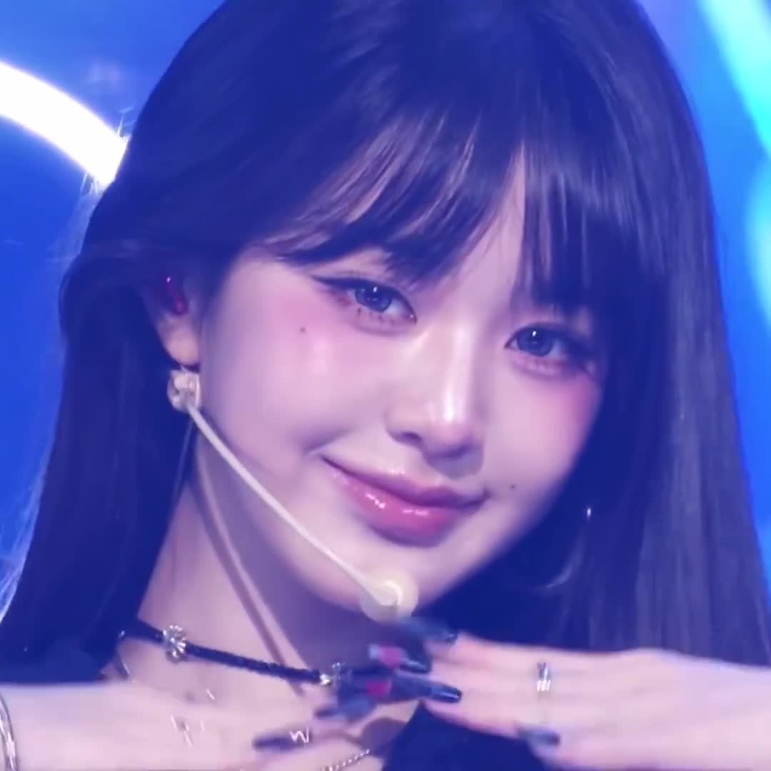 Video 592372 from Jang Won-young / 장원영 WONYOUNG