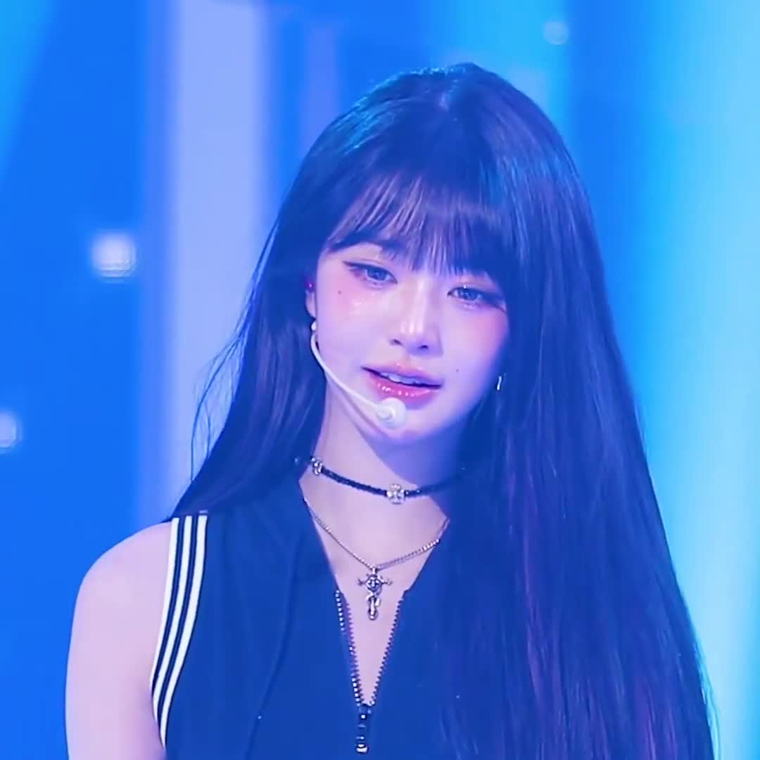 Video 592388 from Jang Won-young / 장원영 WONYOUNG