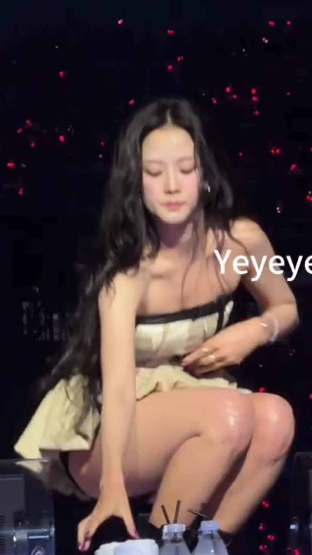 Video 592440 from Jisoo  || - BLΛƆKPIИK ( BLACKPINK )