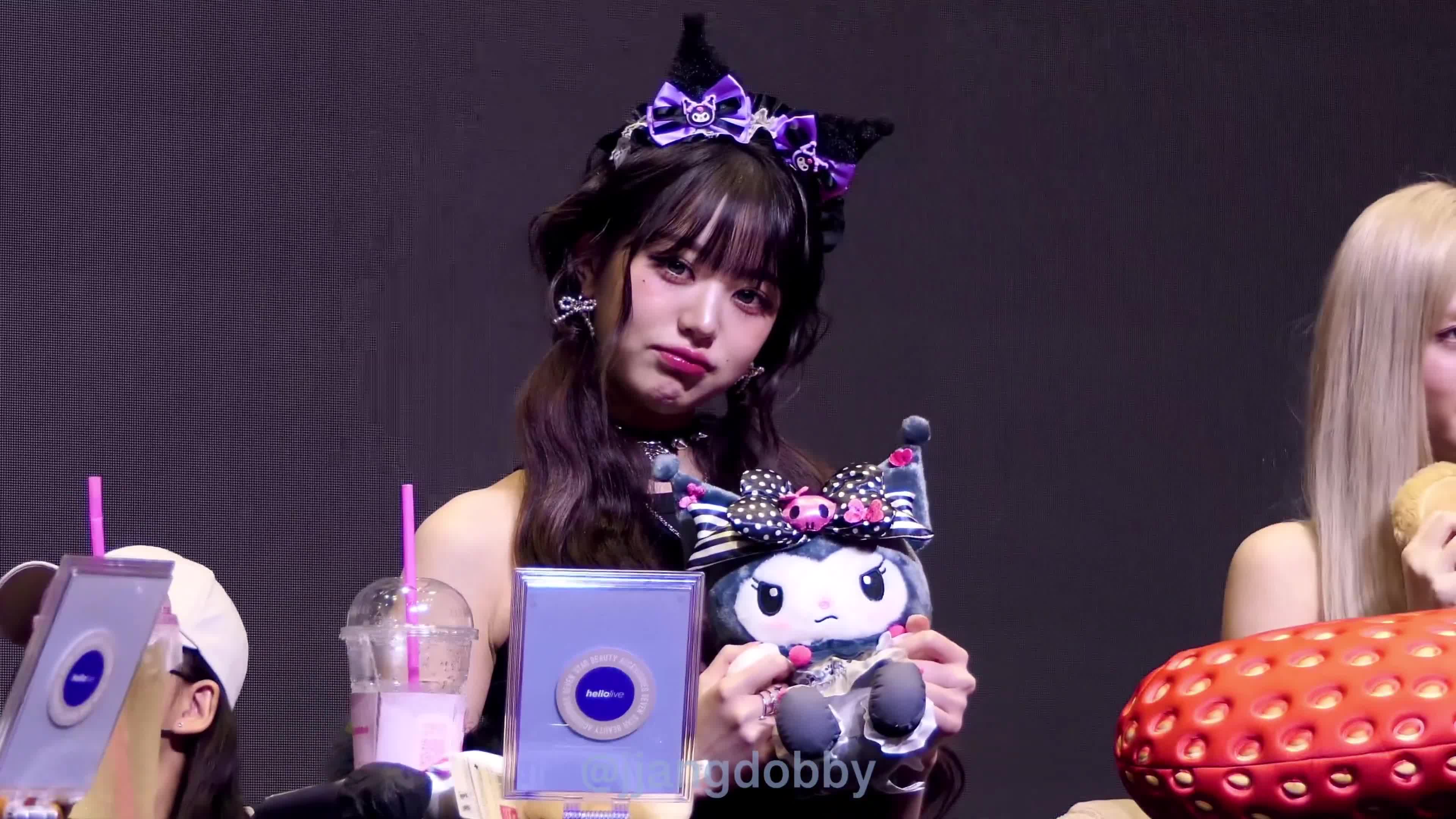 Video 592479 from Jang Won-young / 장원영 WONYOUNG