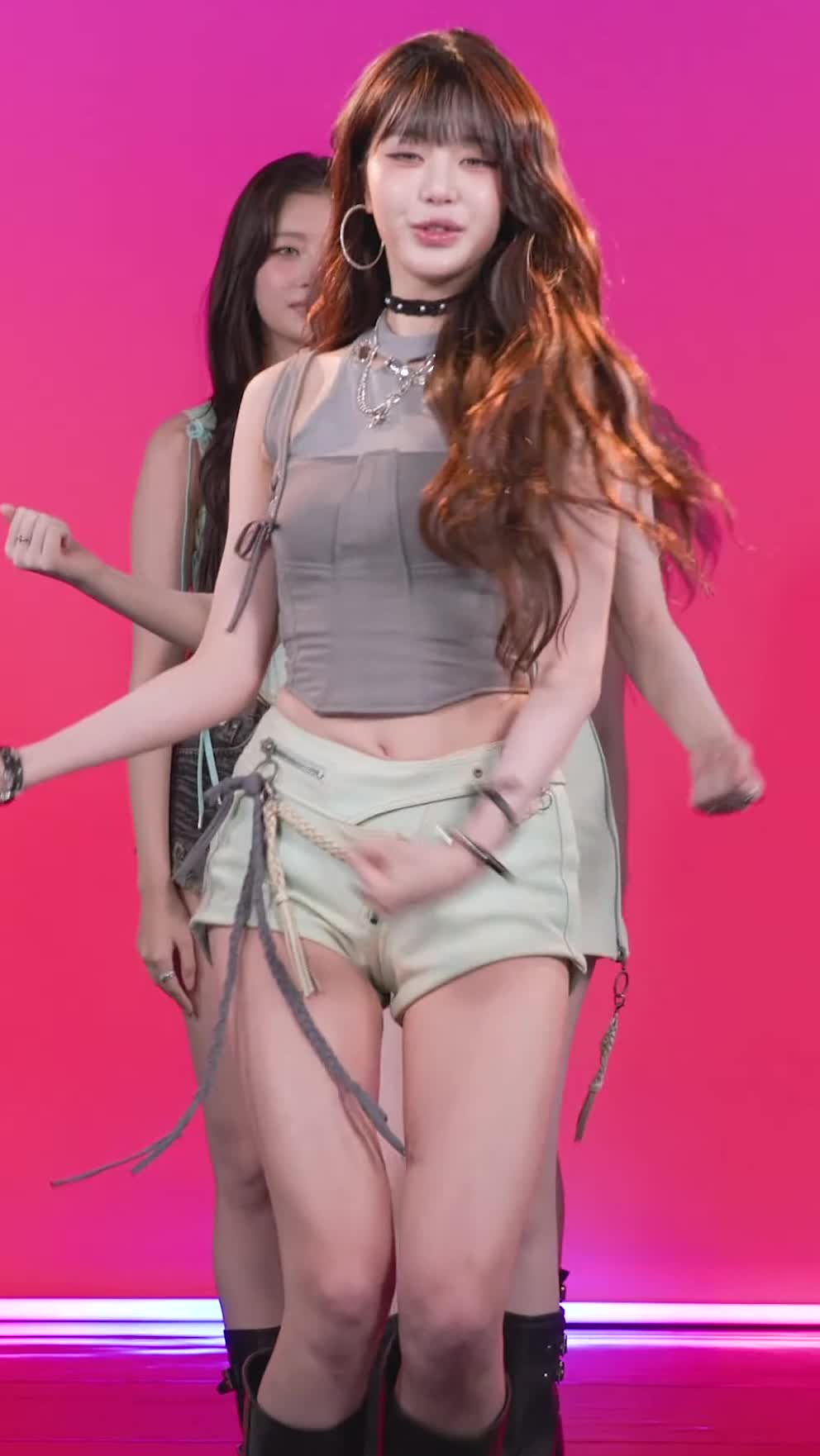 Video 592488 from Jang Won-young / 장원영 WONYOUNG