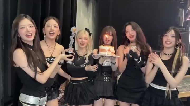 Video 592494 from Jang Won-young / 장원영 WONYOUNG