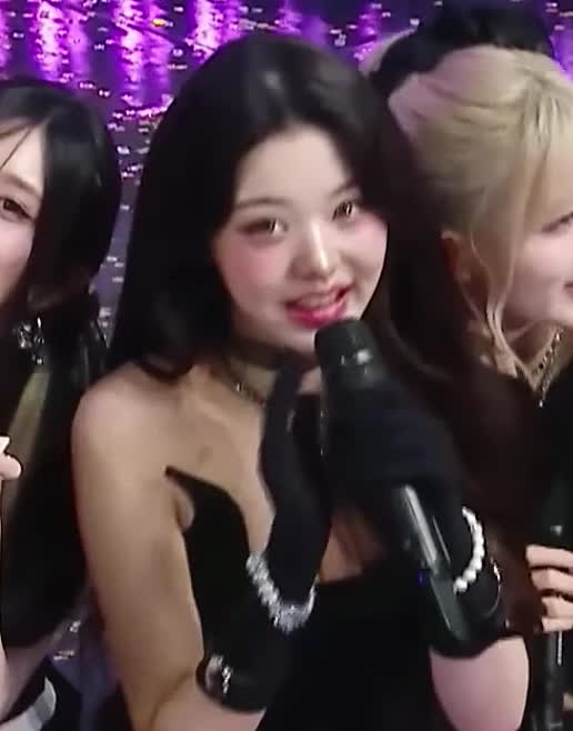 Video 592507 from Jang Won-young / 장원영 WONYOUNG