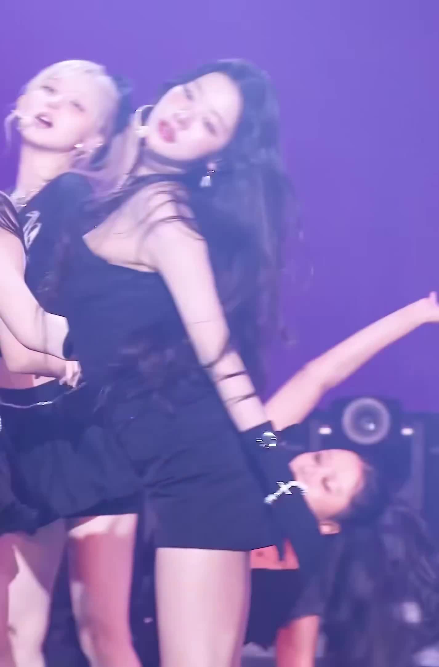 Video 592550 from Jang Won-young / 장원영 WONYOUNG