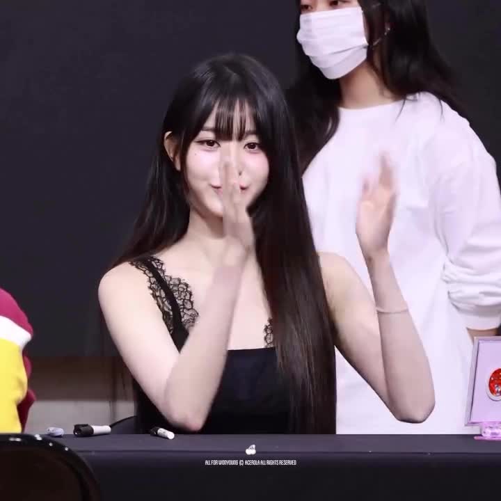 Video 592575 from Jang Won-young / 장원영 WONYOUNG