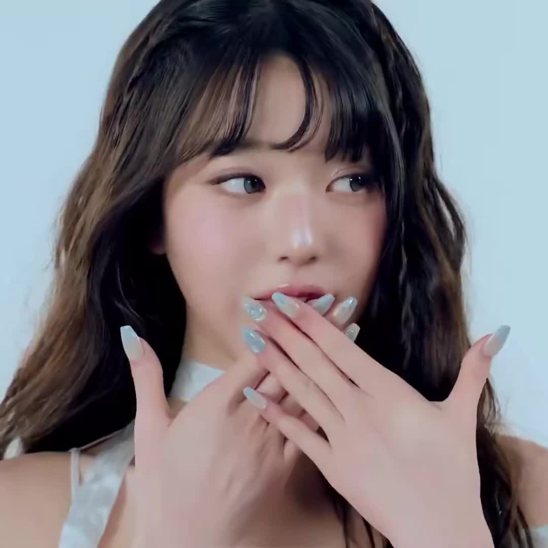 Video 592656 from Jang Won-young / 장원영 WONYOUNG