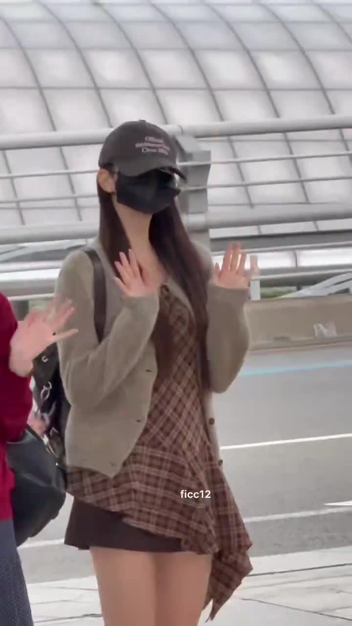 Video 592662 from Jang Won-young / 장원영 WONYOUNG