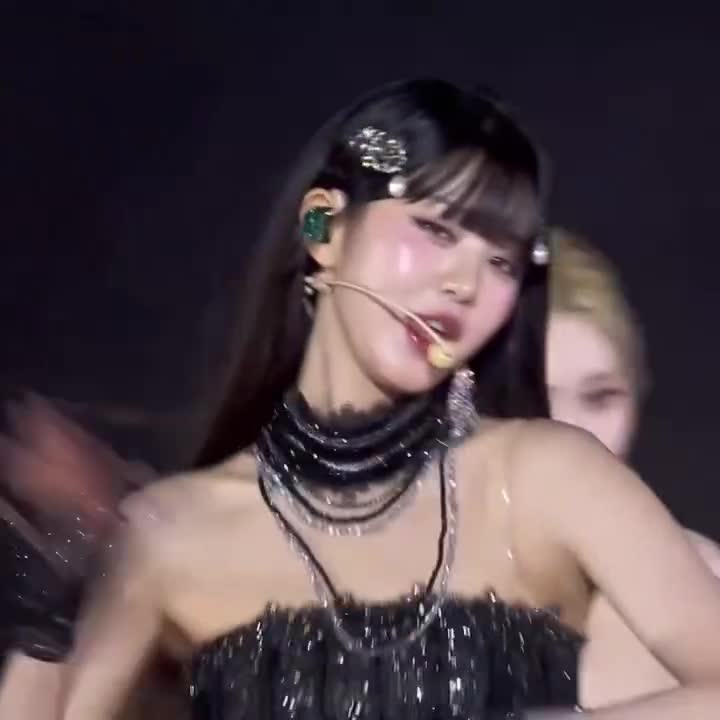 Video 592681 from Jang Won-young / 장원영 WONYOUNG