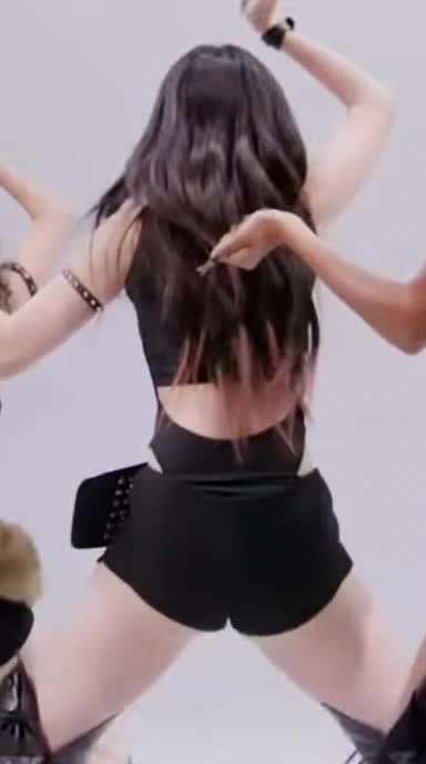 Video 592747 from Megan Skiendiel (Katseye)