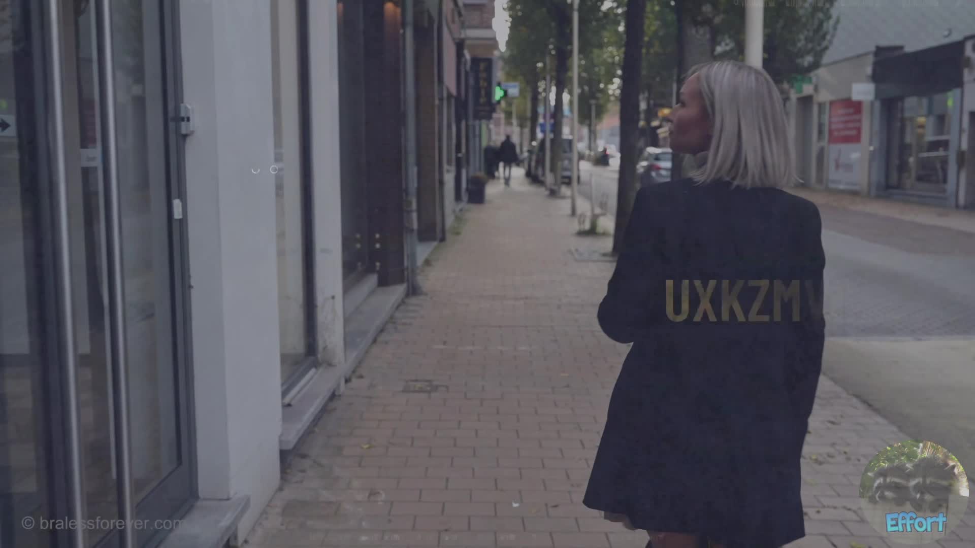 Video 592903 from Bitchinbubba / bralessforever