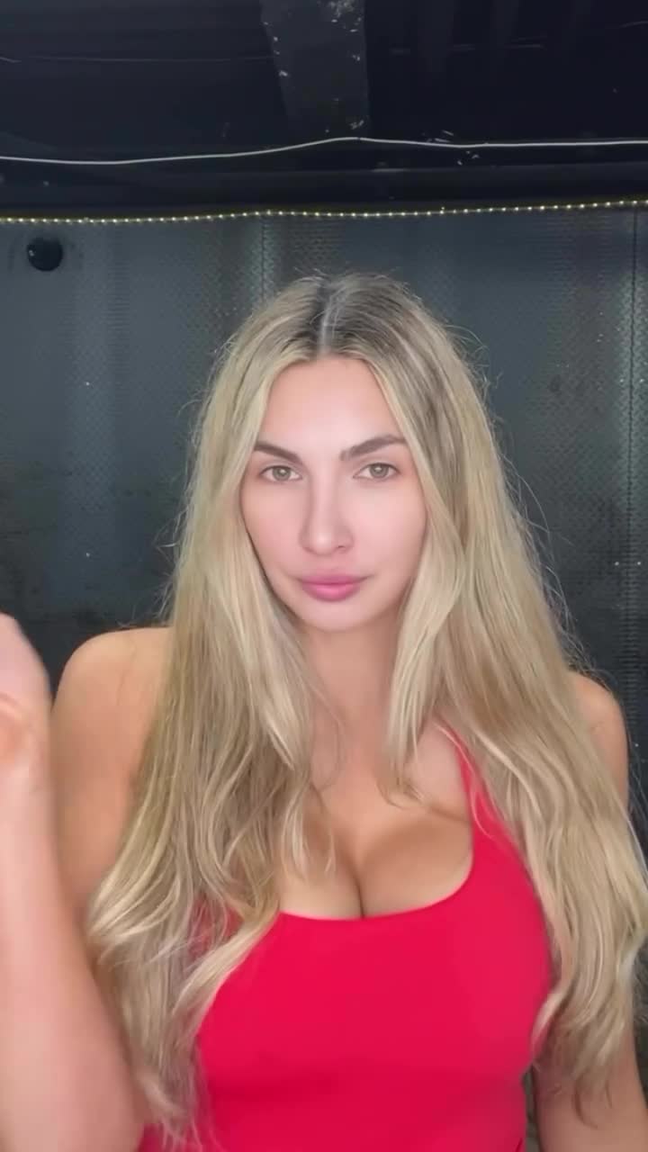 Video 592998 from Cassie Lee/Jess McKay (Peyton Royce/Billie Kay)